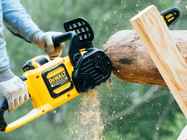 chainsaw rental at lowes